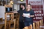 Jazyková škola ENGLISHstay.cz - JEDEN NA JEDNOHO s rodilým mluvčím - 70h angličtiny - Intenzivní pobytové kurzy v Česku: Zabýváme se Vámi vybranými tématy ke konverzaci.